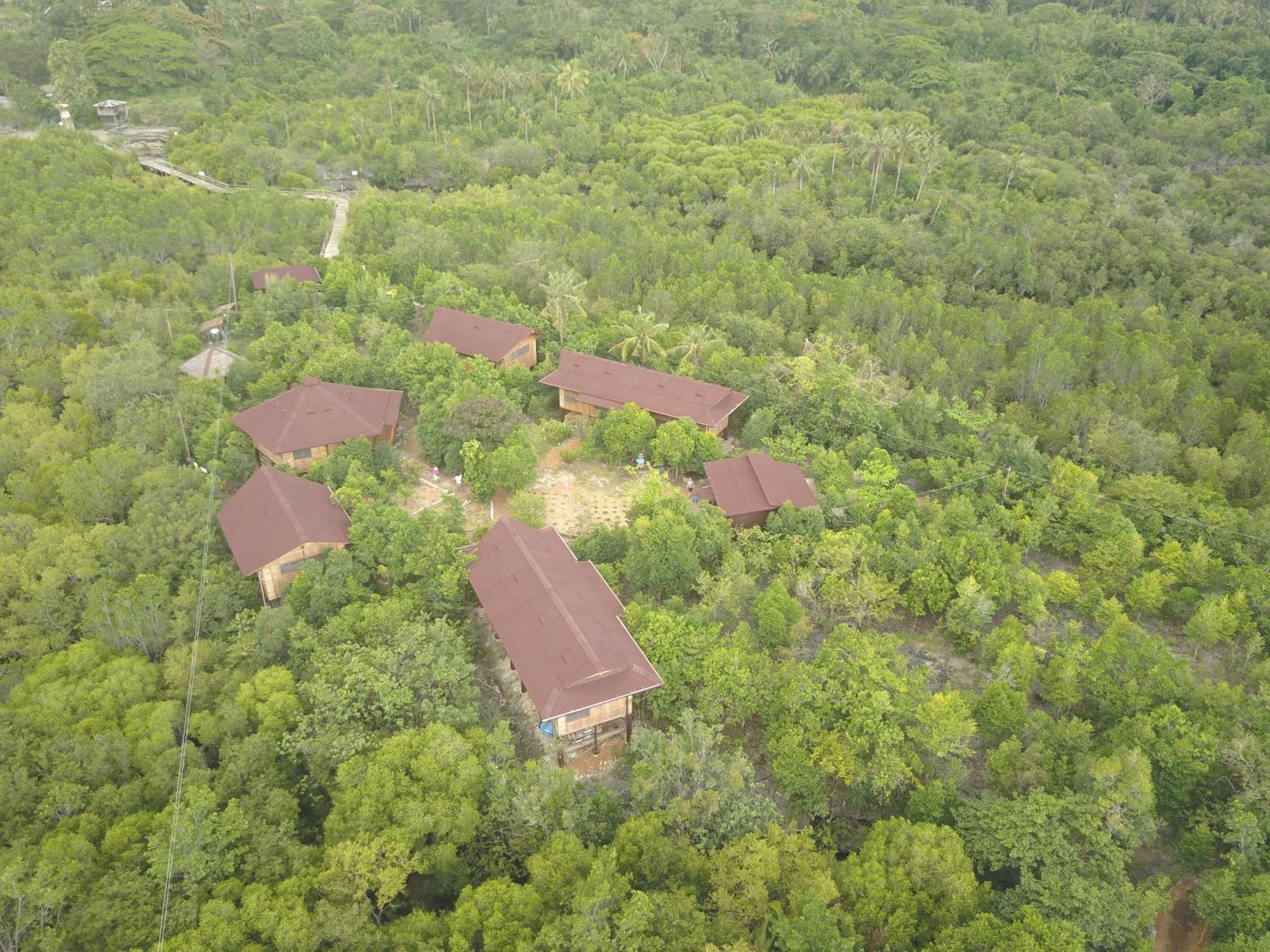 Eskapo Verde Lodge Moalboal Badian Buitenkant foto
