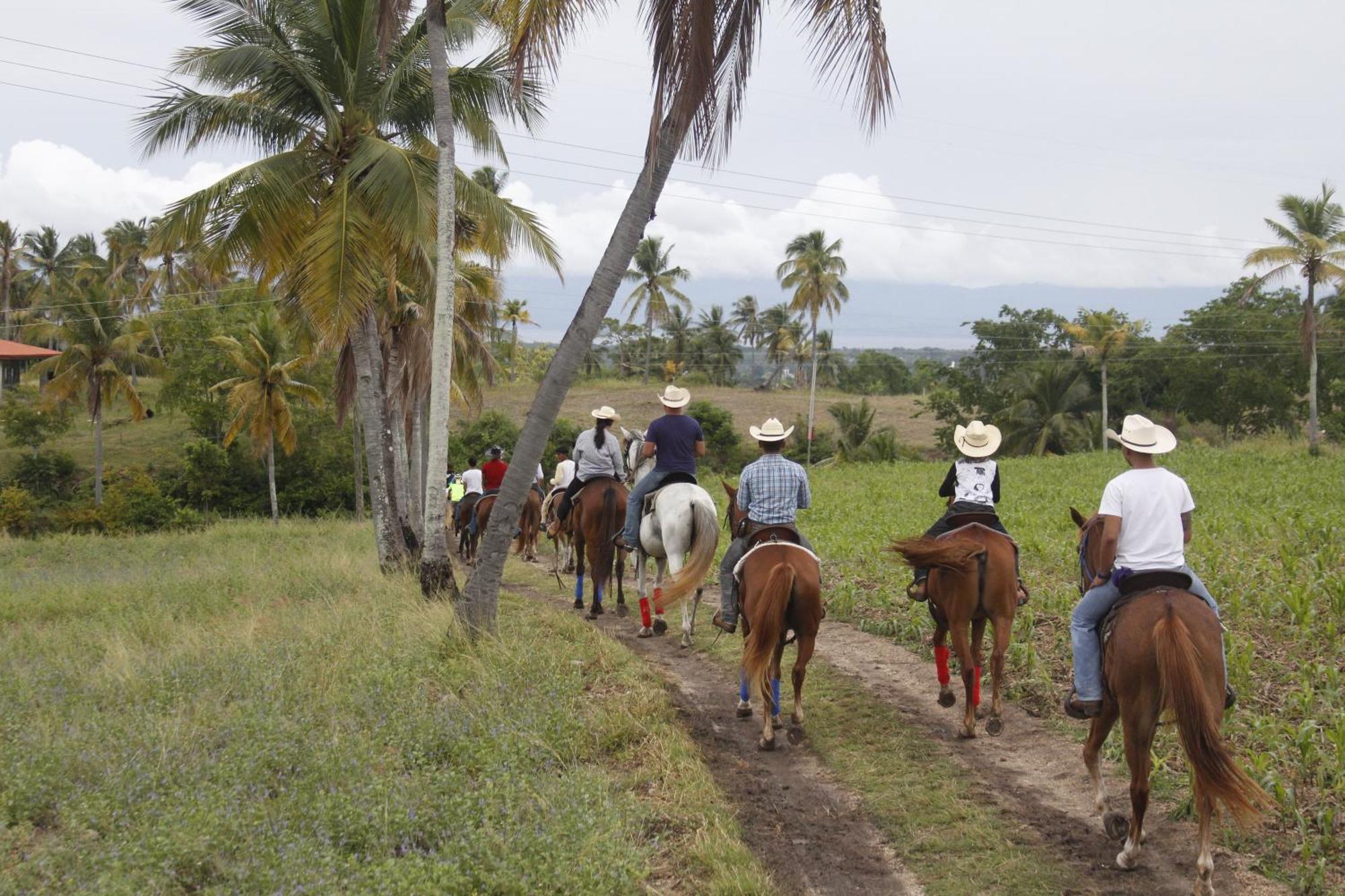 Eskapo Verde Lodge Moalboal Badian Buitenkant foto